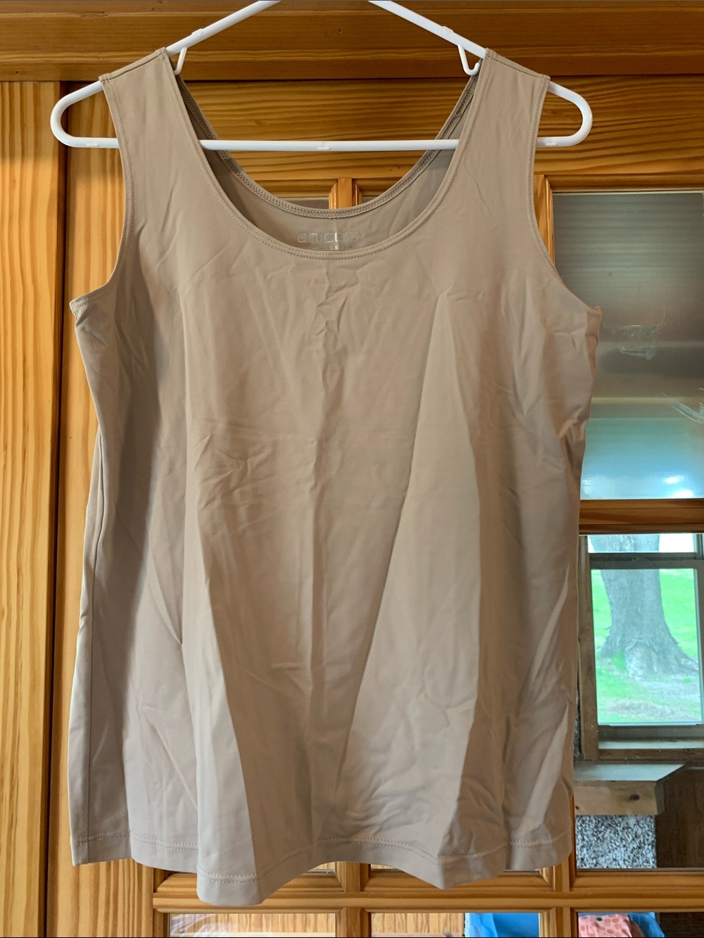Women's Chico's Cream Tan Regular Fit Basic Sleeveless Tank Top Shirt Size 1 M